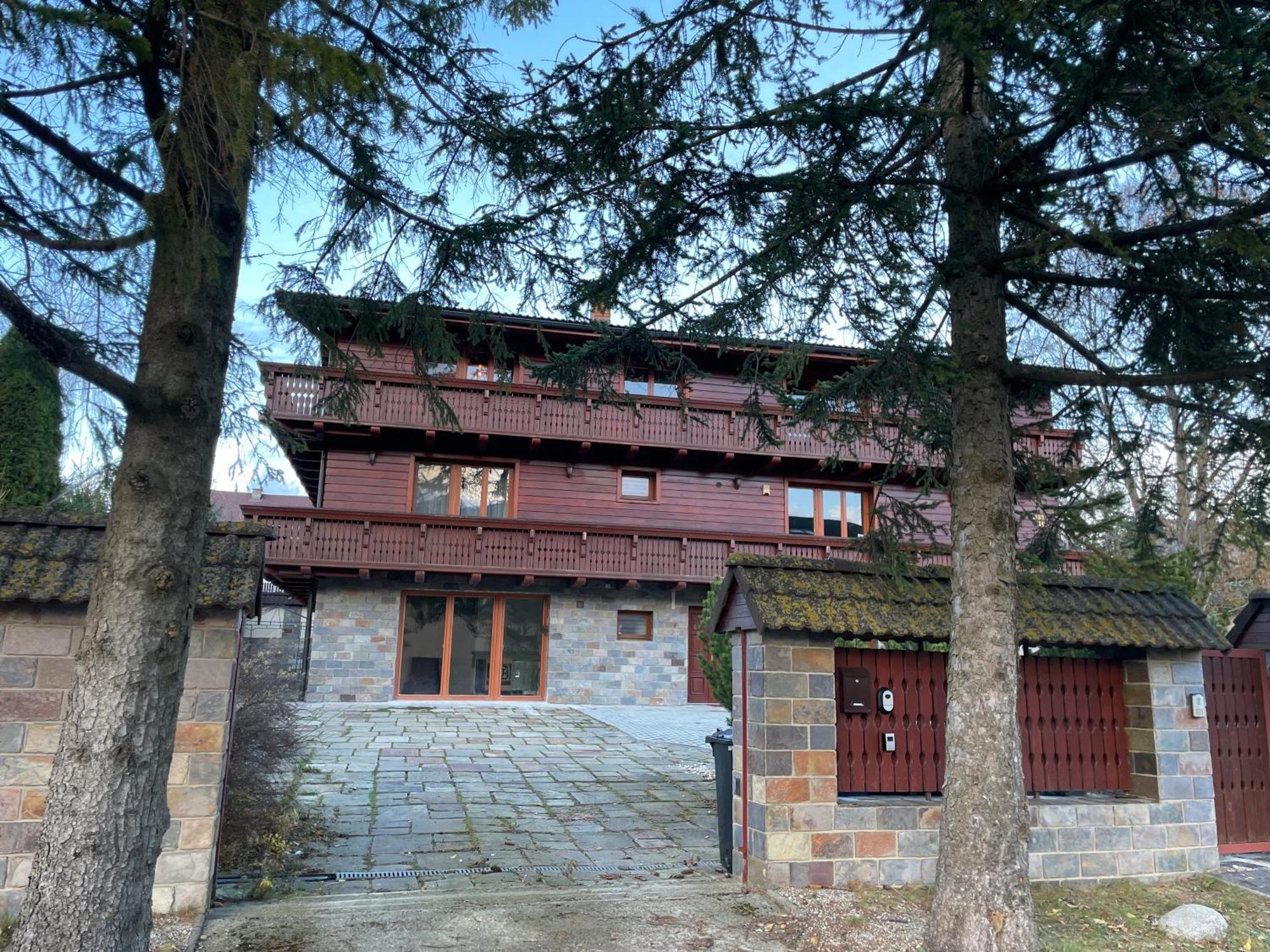 Apartman S Krbom Vedla Zubacky Tatranska Strba Extérieur photo